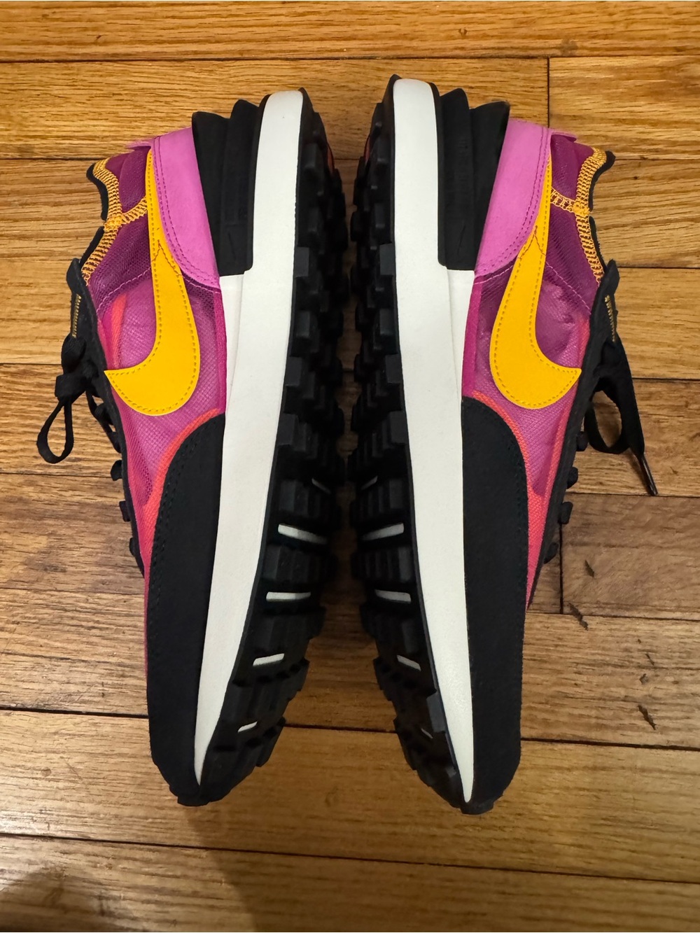 NIB Nike Mens Waffle One Shoes 'Active Fuchsia/University Gold